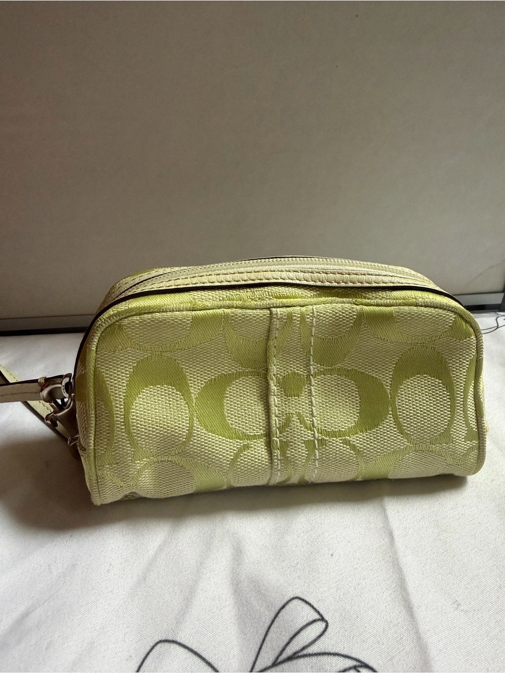 Rare Y2K Coach Lime Green Small Pouch Signature Wristlet Vintage - Picture 2 of 7